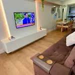 Apartamento Vista Mar Com 3 Dormitorios